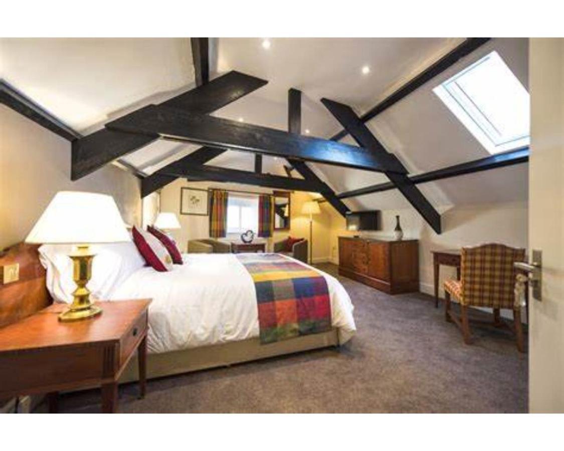 Seven Stars Hotel Dartmouth Buitenkant foto