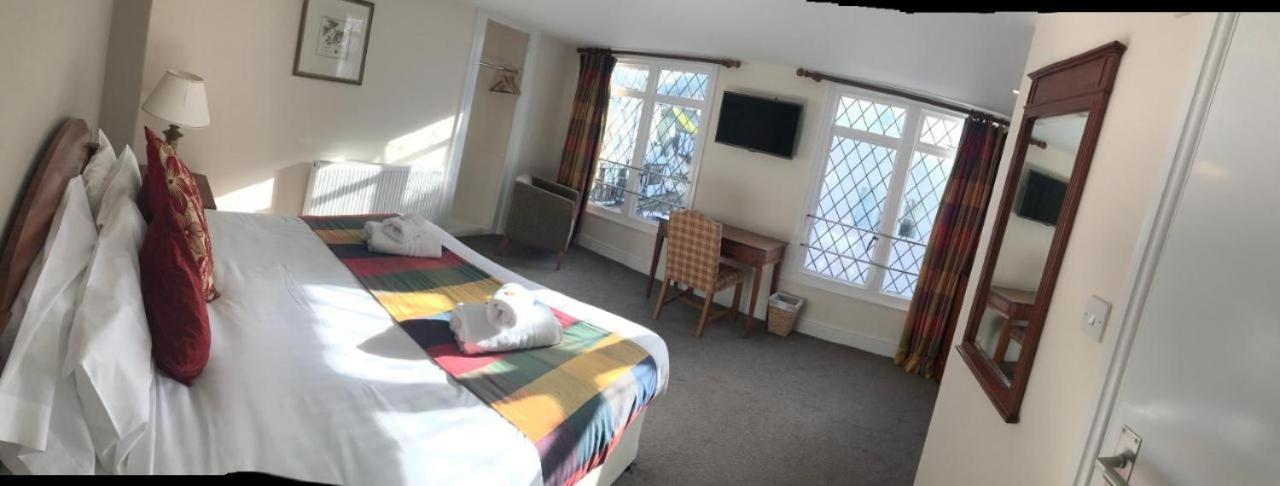 Seven Stars Hotel Dartmouth Buitenkant foto